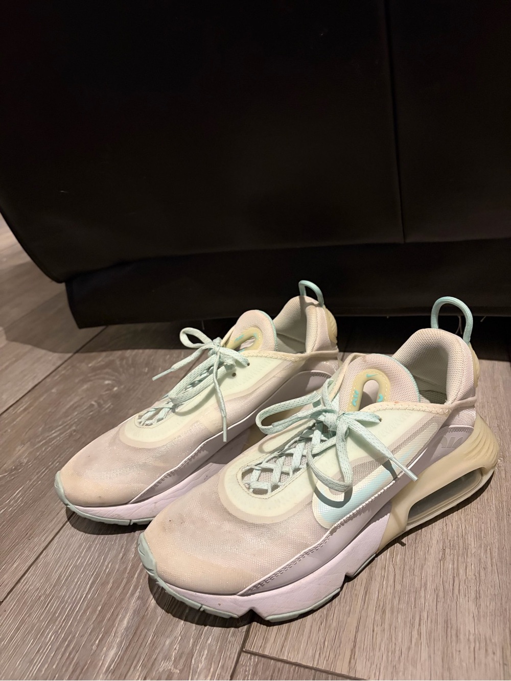 Nike Women's Air Max 2090 Pastel Mint/White Sneakers